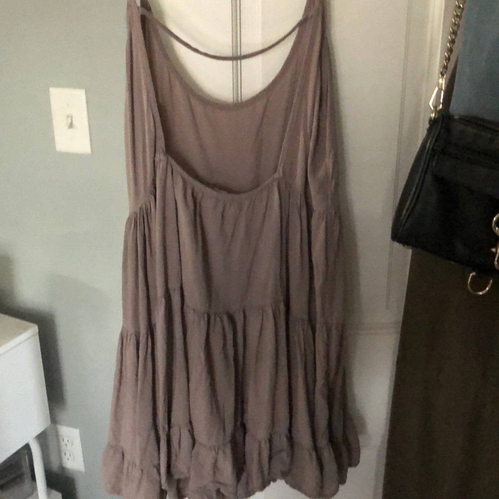 Brandy Melville Taupe summer dress - Picture 4 of 5